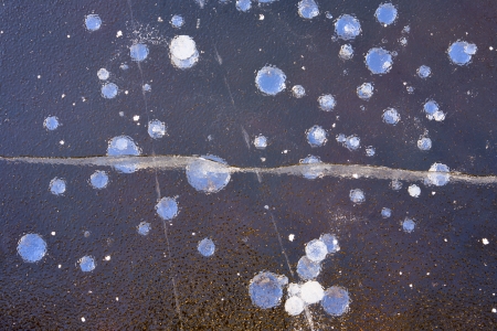 Air bubbles and cracks in the ice