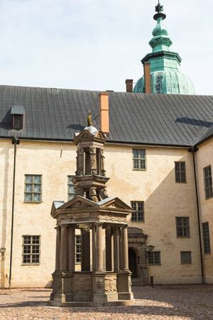 Water Well in the courtyard of the Kalmar castleのeditorial素材