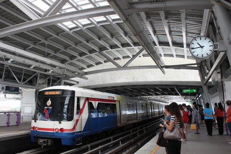 Waiting a sky trainのeditorial素材