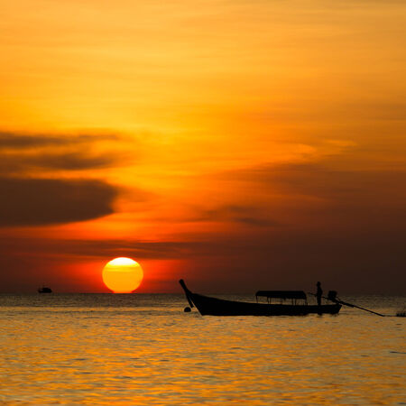 Beautiful sunset above the seaの写真素材
