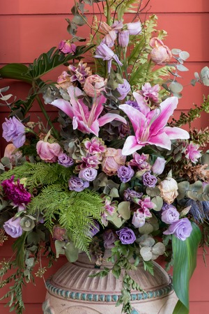 dried flower in vaseの写真素材