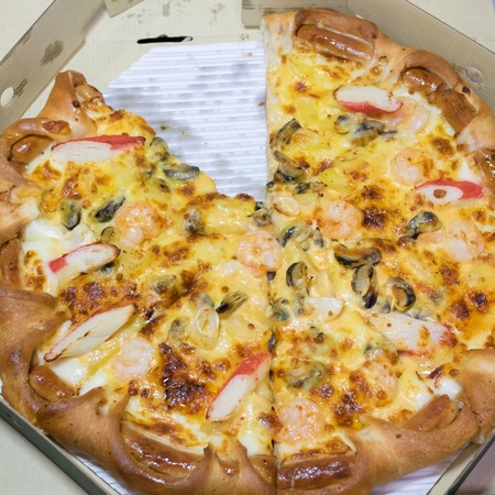 Pizza shot in the boxの写真素材