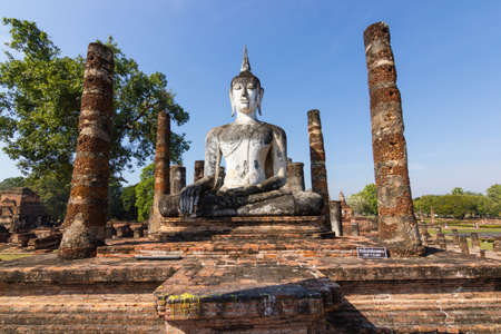 The old buddha image on cement with ruins and ancient, Built in modern history in historicalの写真素材