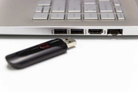 flash drive with laptop computer for conncet to USB port plug-in Laptop for transfer and backup...