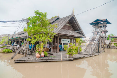 The ancient traditional architecture at Pattaya\'s 4 regions floating market.のeditorial素材