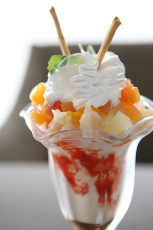 Fruit with vanilla ice cream の写真素材