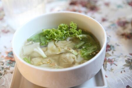 Wonton soup 