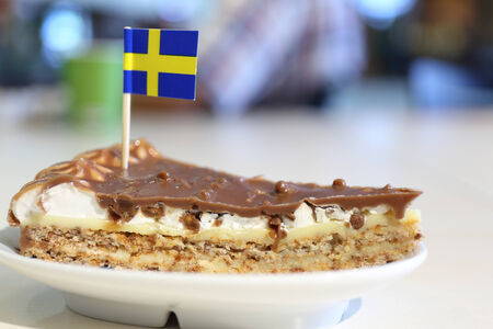 peanut cake
