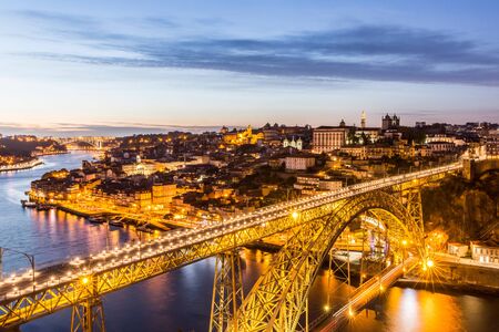 Beautiful evening view of Dom Luis I Bridge in Porto. Portugalのeditorial素材