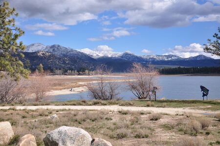 View of Lake Hemet on Mount San Jacinto in the wintertime.の写真素材