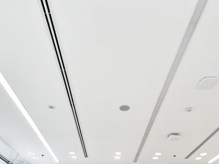 Ceiling mounted cassette type air conditioner