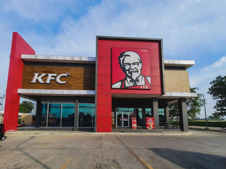 Ayutthayaâ-Thailandâ,07/01/2020â: KFC fast food restaurant. Kentucky Fried Chicken (KFC) is the world's second largest restaurant chain with almost 20,000 locations globally.のeditorial素材