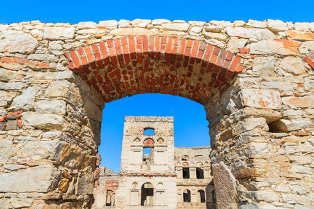 Tower of Krzyztopor castle framed in brick arch, Ujazd, Polandの写真素材