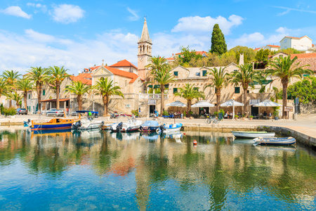SPLITSKA VILLAGE, BRAC ISLAND - SEP 7, 2017: View of Splitska village with beautiful port and boats, Brac island, Croatia.のeditorial素材
