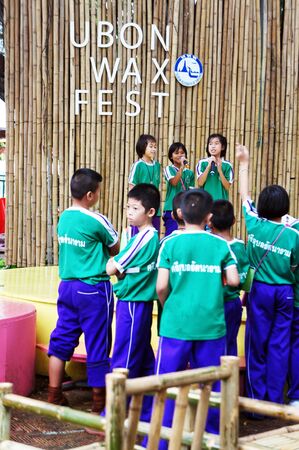 Students have fun on stage in Ubon Wax Festival 2012            のeditorial素材