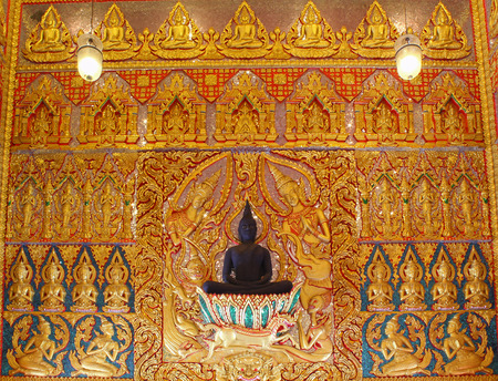 Buddha Statue in tample Ranong Thailandのeditorial素材