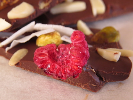 chocolate barkの写真素材