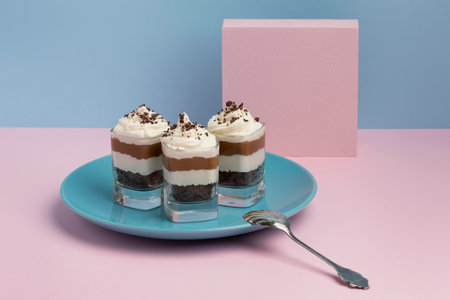 The tasty cake glass composition