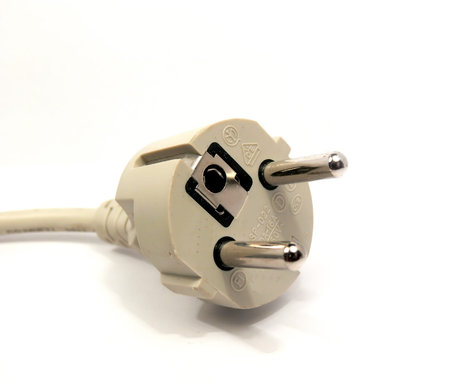 Version of an electric plug of a network of household using