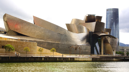 BILBAO, SPAIN - MAY 30, 2014: The Guggenheim Museum Bilbao. It is a museum of modern and contemporary art, designed by Canadian-American architect Frank Gehry. The museum is clad in glass, titanium and limestone.のeditorial素材