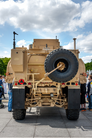 Rear view of mine resistant ambush protected Oshkosh MATVのeditorial素材