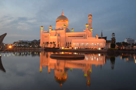 Brunei Mosque reflected in the water.の写真素材
