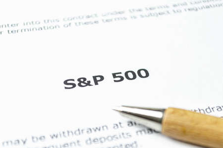 SP 500 stock index with wooden penの写真素材