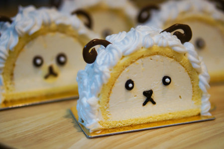 Little sheep cake roll