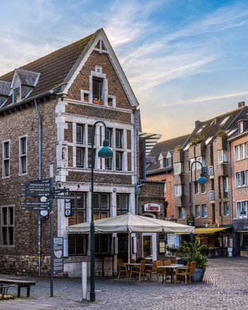 Street view of Delft, Netherlandsのeditorial素材