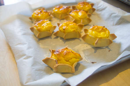 star-shaped sweets with excellent cream prepared with fresh eggs and ricottaの写真素材