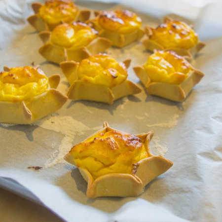 star-shaped sweets with excellent cream prepared with fresh eggs and ricottaの写真素材