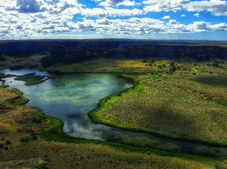 A shot of Sun Lakes in Washington State.の素材