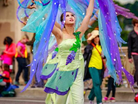 Portland, Oregon, USA - June 11, 2016: Shu-Te Home Economics & Commercial High School Marching Band in the Grand Floral Parade during Portland Rose Festival 2016.のeditorial素材