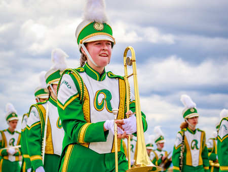 Portland, Oregon, USA - June 11, 2016: Roosevelt High School Marching Band in the Grand Floral Parade during Portland Rose Festival 2016.のeditorial素材