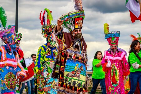 Portland, Oregon, USA - June 11, 2016: Orgullo Morelense Cemiac in the Grand Floral Parade during Portland Rose Festival 2016.のeditorial素材