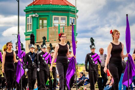 Portland, Oregon, USA - June 11, 2016: Sunset High School Marching Band in the Grand Floral Parade during Portland Rose Festival 2016.のeditorial素材