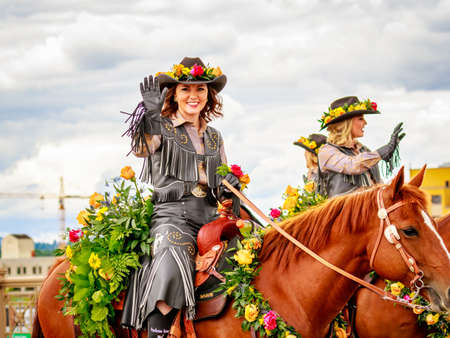 Portland, Oregon, USA - June 11, 2016: Pendleton Round-Up Court in the Grand Floral Parade during Portland Rose Festival 2016.のeditorial素材