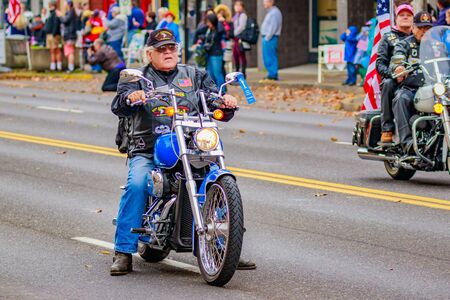 Portland, Oregon, USA - November 11, 2016: The annual Ross Hollywood Chapel Veterans Day Parade, in northeast Portland.のeditorial素材