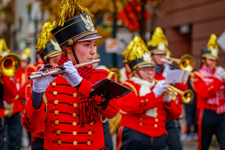 Portland, Oregon, USA - November 25, 2016: Camas High School Marching Band in the annual My Macy's holiday Parade across Portland Downtown.のeditorial素材