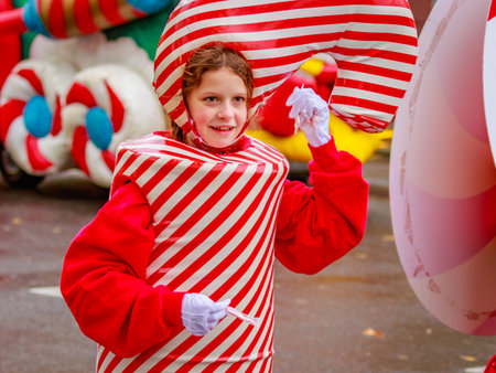 Portland, Oregon, USA - November 25, 2016: Costumed characters march in the annual My Macy's holiday Parade across Portland Downtown.のeditorial素材