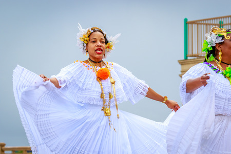 Portland, Oregon, USA - June 10, 2017: Panama Folklore-Seattle in the Grand Floral Parade, during Portland Rose Festival 2017.のeditorial素材