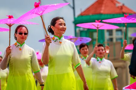 Portland, Oregon, USA - June 10, 2017: Northwest Chinese Alliance in the Grand Floral Parade, during Portland Rose Festival 2017.のeditorial素材