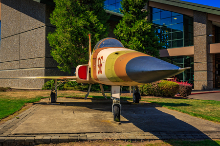 McMinnville, Oregon - August 21, 2017: US Air Force Northrop F-5E Tiger II with desert strip on exhibition at Evergreen Aviation & Space Museum.のeditorial素材