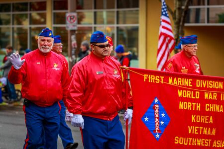 Portland, Oregon, USA - November 11, 2017: The annual Ross Hollywood Chapel Veterans Day Parade, in northeast Portland.のeditorial素材