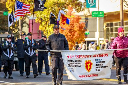 Portland, Oregon, USA - November 12, 2018: The annual Ross Hollywood Chapel Veterans Day Parade, in northeast Portland.のeditorial素材