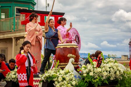 Portland, Oregon, USA - June 8, 2019: Sapporo Mini-Float in the Grand Floral Parade, during Portland Rose Festival 2019.のeditorial素材