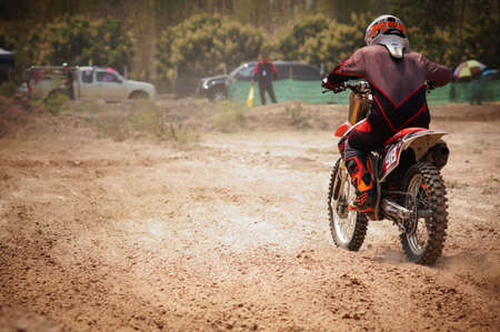 CHIANGMAI THAILAND - FEBRUARY 21: Unidentified riders in  CMRU cycle cross 2016 on Feb 21, 2016 in Sanpatong district, Chiang Mai, Thailand.のeditorial素材