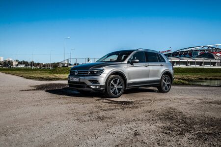 MOSCOW, RUSSIA - SEPTEMBER 22, 2017 VOLKSWAGEN TIGUAN compact 4motion crossover car SUV manufactured by Volkswagen, front-side view. Test of new car - Volkswagen Tiguan. Second generation Volkswagen Tiguan. 2.0 TSI Engine. AWDのeditorial素材