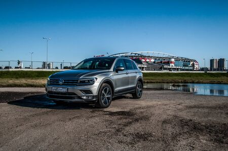 MOSCOW, RUSSIA - SEPTEMBER 22, 2017 VOLKSWAGEN TIGUAN compact 4motion crossover car SUV manufactured by Volkswagen, front-side view. Test of new car - Volkswagen Tiguan. Second generation Volkswagen Tiguan. 2.0 TSI Engine. AWDのeditorial素材