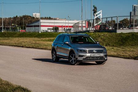MOSCOW, RUSSIA - SEPTEMBER 22, 2017 VOLKSWAGEN TIGUAN compact 4motion crossover car SUV manufactured by Volkswagen, front-side view. Test of new car - Volkswagen Tiguan. Second generation Volkswagen Tiguan. 2.0 TSI Engine. AWDのeditorial素材